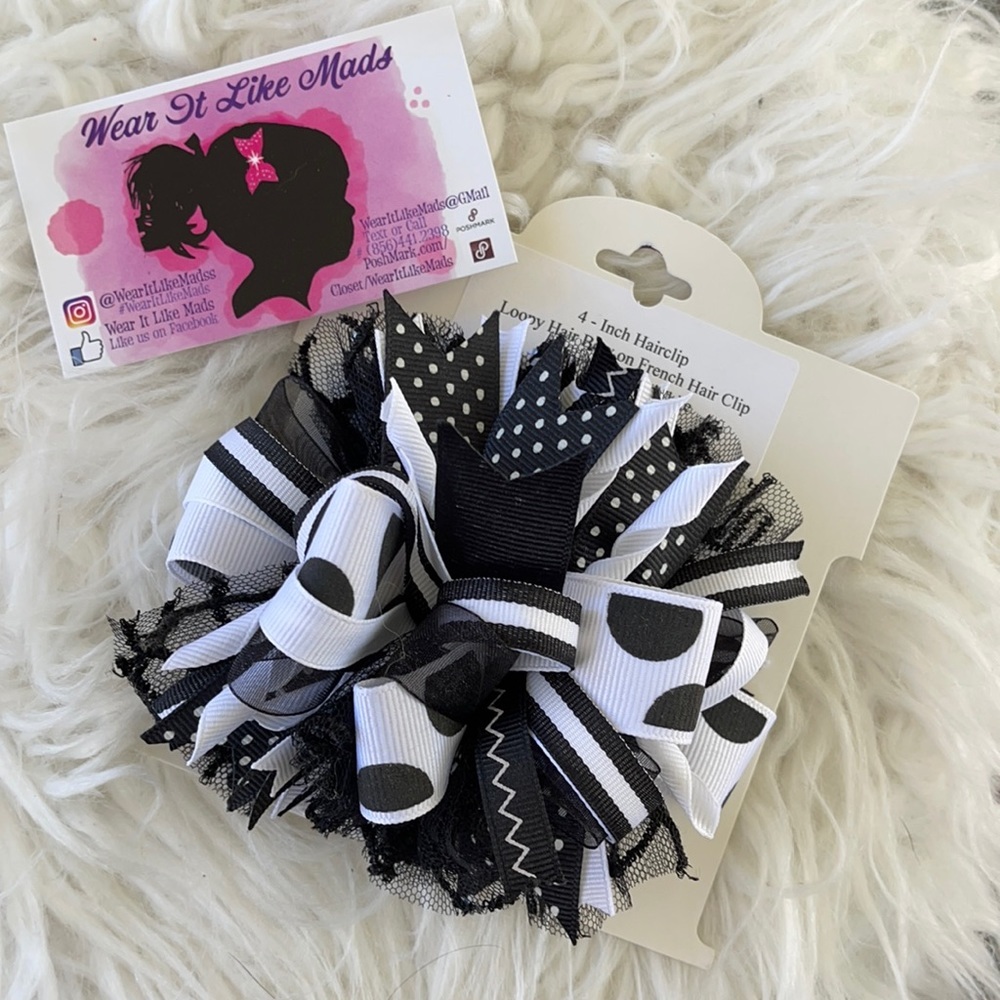Boutique Wear It Like Mads Handmade Clip Hair Bow Black & White